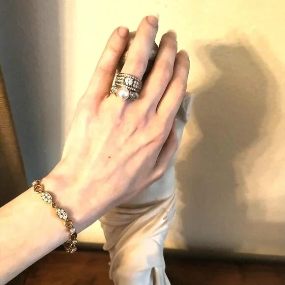 Tabbah Diamond 18K Gold Station Parisian Bracelet - Picture 7 of 13